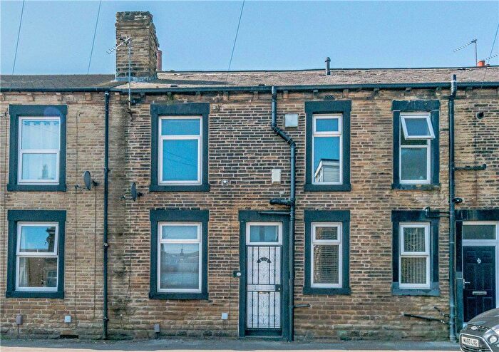 2 Bedroom Terraced House For Sale In South Street, Morley, Leeds, West Yorkshire, LS27
