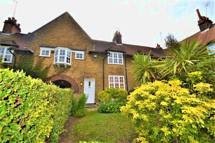 3 Bedroom Cottage To Rent In Asmuns Place, Hampstead Garden Suburb, London, NW11