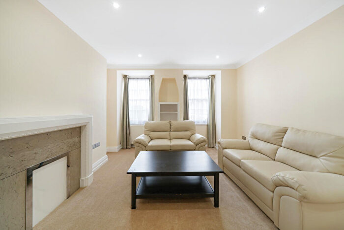 2 Bedroom Flat To Rent In Eyre Court, - Finchley Road, NW8
