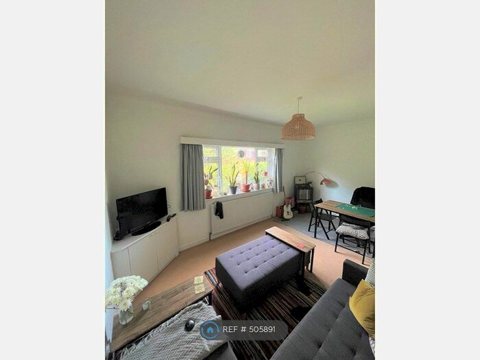 2 Bedroom Flat To Rent In Worple Road, Wimbledon, SW19