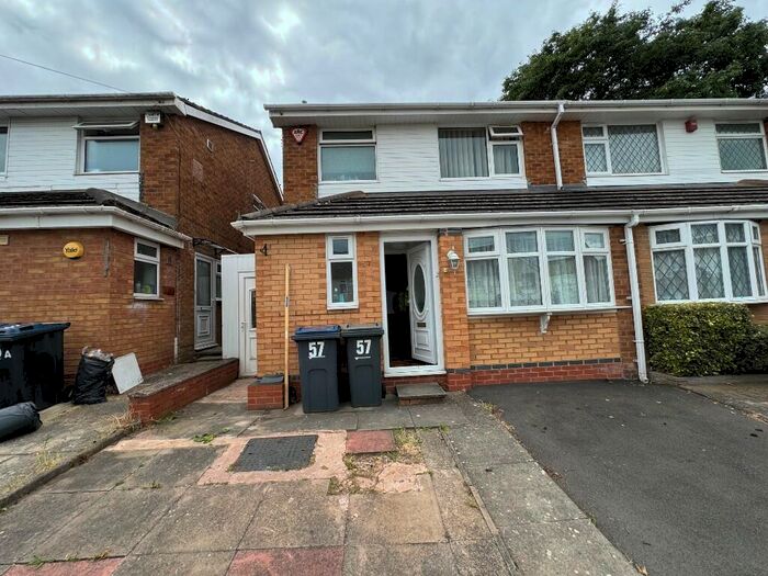 4 Bedroom Semi-Detached House To Rent In Frederick Road, Birmingham, B29