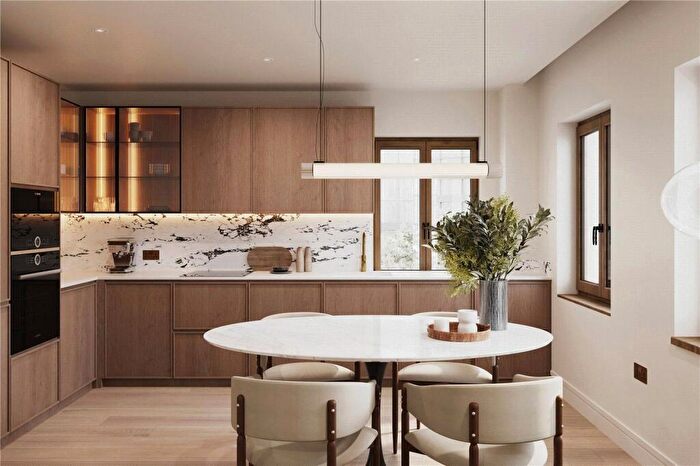 3 Bedroom Apartment For Sale In Angel Village, City Road, EC1V