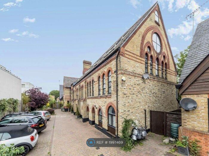 3 Bedroom Terraced House To Rent In Rush Common Mews, London, SW2