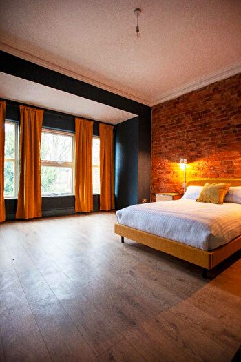 10 Bedroom Detached House To Rent In Egerton Road, Manchester, Greater Manchester, M14