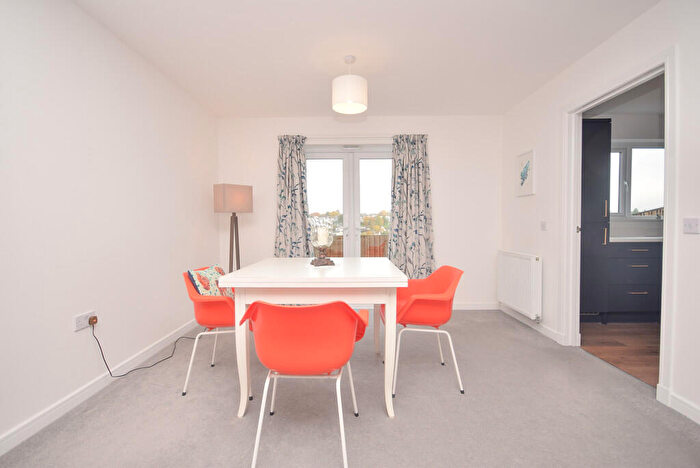 3 Bedroom Detached House For Sale In Brocks Road, Perth, PH2