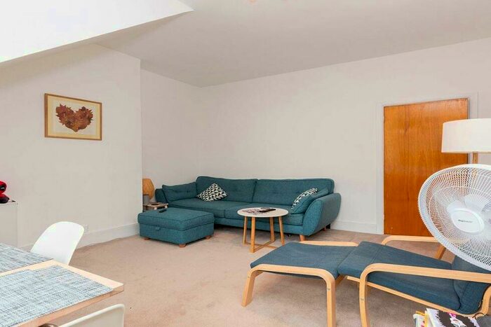 1 Bedroom Flat To Rent In Priory Road, Crouch End, N8