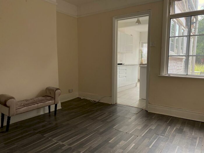 3 Bedroom House To Rent In Bishop Road, Chelmsford, Essex, CM1