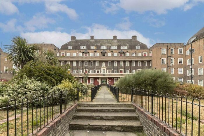 2 Bedroom Flat To Rent In Albion Avenue, London, SW8