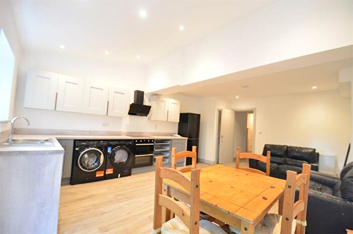 4 Bedroom Terraced House To Rent In Quinton Road Harborne, B17