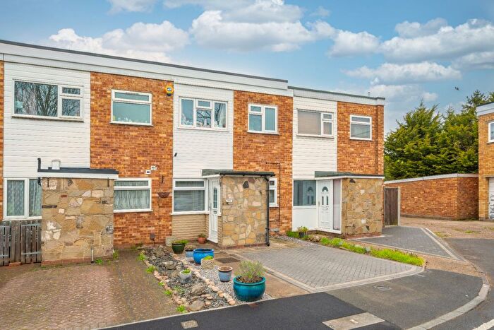 2 Bedroom Terraced House For Sale In Queen Mary Road, Shepperton, Surrey, TW17