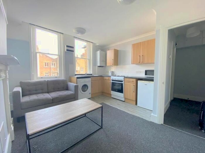 1 Bedroom Flat To Rent In Cleveland Street, London, W1T