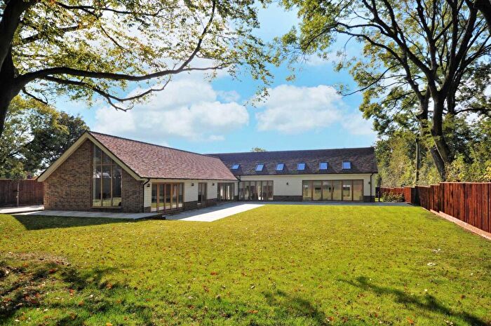 4 Bedroom Detached House For Sale In Northchurch Common, Berkhamsted, HP4