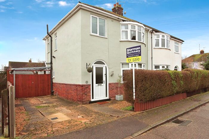 3 Bedroom Semi-Detached House For Sale In Byron Close, Peterborough, PE2