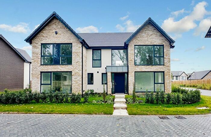 4 Bedroom Detached House For Sale In Otters Way, Hampton Lake, Peterborough, PE7