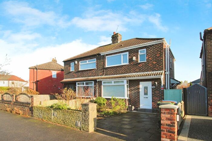 3 Bedroom Semi-Detached House To Rent In Dumbarton Road, South Reddish, Stockport, Greater Manchester, SK5