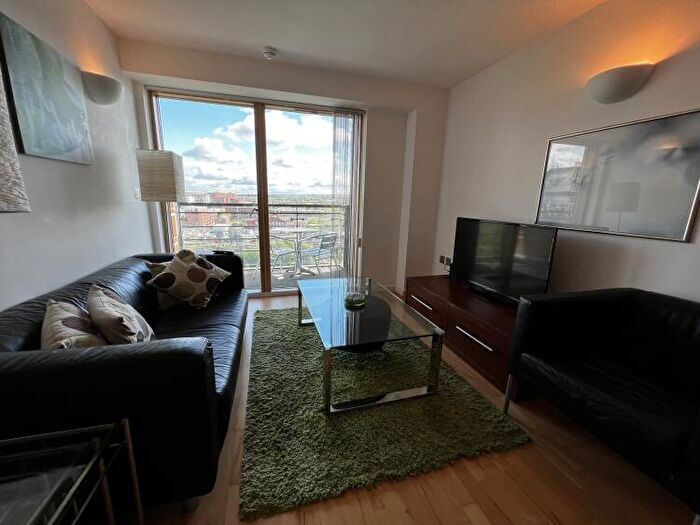 2 Bedroom Apartment To Rent In Whitehall Waterfront Riverside Way Leeds, LS1