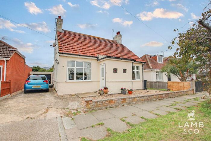 3 Bedroom Detached House For Sale In Kenilworth Road, Holland On Sea, CO15