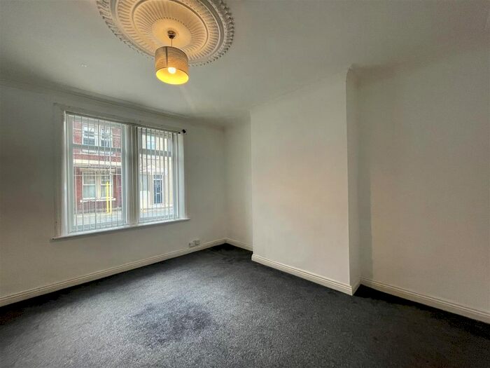 2 Bedroom Flat To Rent In Charlotte Street, Wallsend, NE28