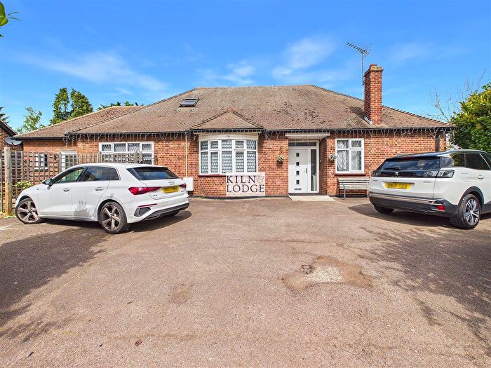 5 Bedroom Chalet For Sale In Corbets Tey Road, Upminster, RM14