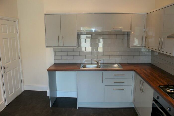 3 Bedroom Flat To Rent In Clytha Park Road, Newport, NP20