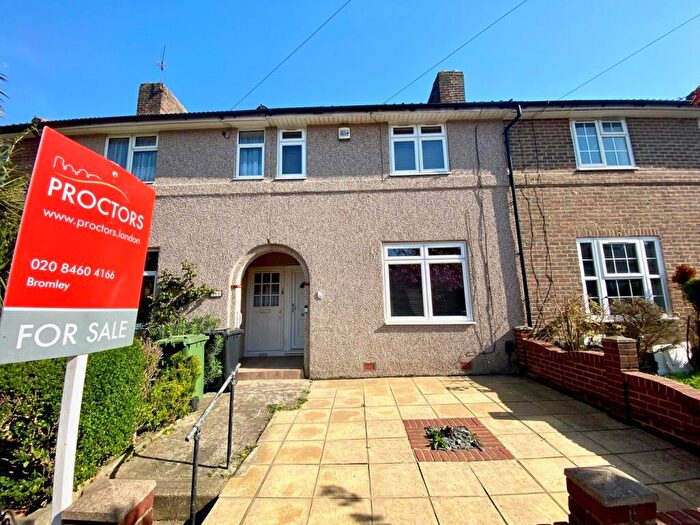 2 Bedroom Terraced House For Sale In Glenbow Road, Bromley, BR1