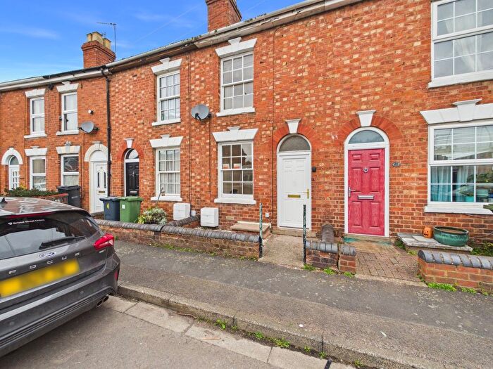 2 Bedroom Terraced House For Sale In Blakefield Road, Worcester, Worcestershire, WR2