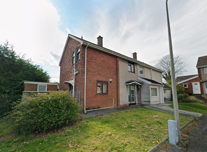 3 Bedroom Semi Detached House For Sale In Heol Dinbych, Llanelli, SA15