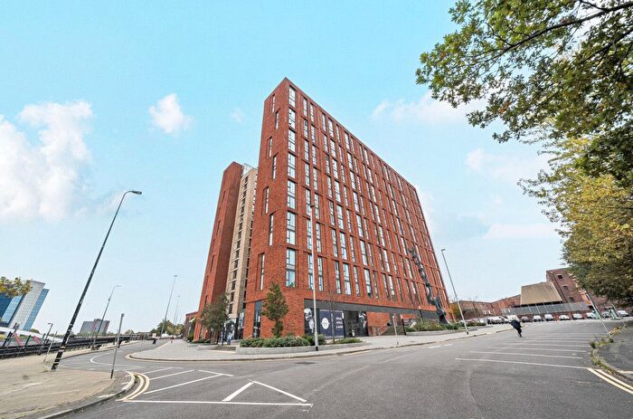 1 Bedroom Flat To Rent In Wharf End, Trafford Park, Manchester, M17