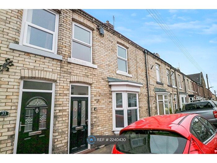 3 Bedroom Terraced House To Rent In Grey Street, Crook, DL15