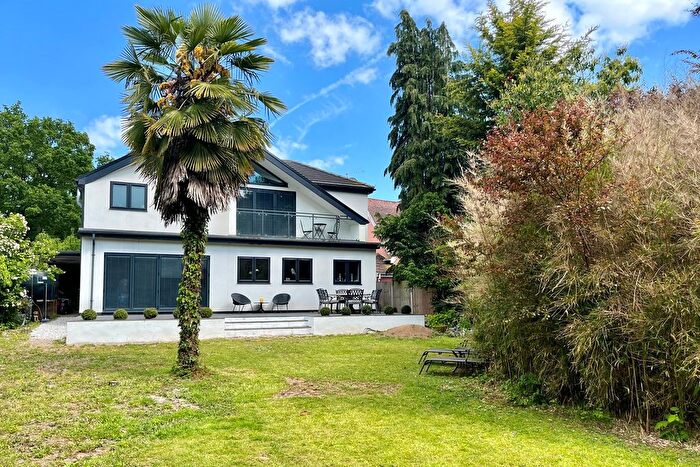 4 Bedroom Detached House For Sale In Southend Road, Howe Green, CM2