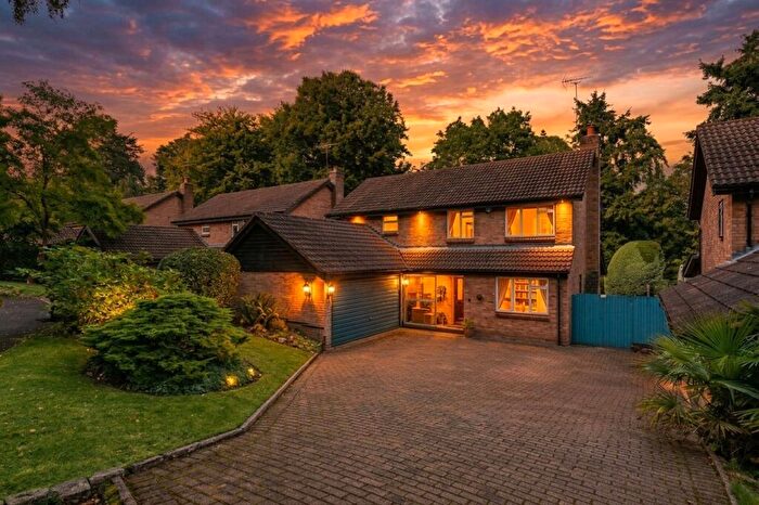 4 Bedroom Detached House For Sale In Tenby Drive, Sunninghill, Berkshire, SL5