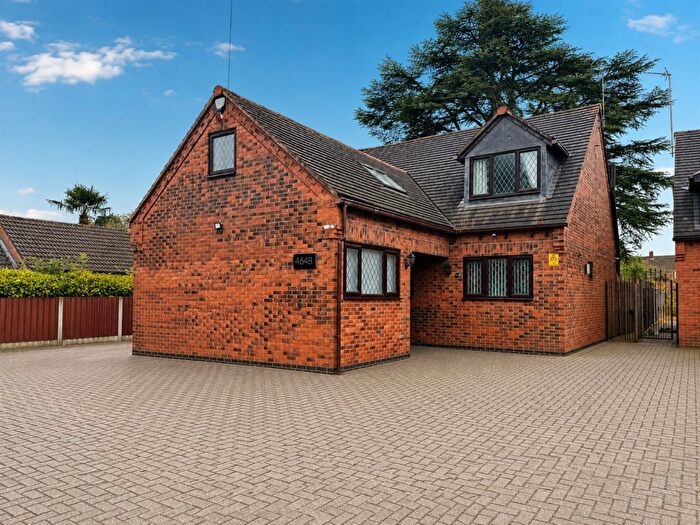 5 Bedroom Detached House To Rent In Groby Road, Leicester, LE3