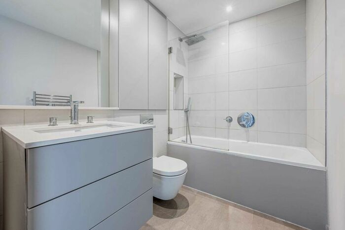 1 Bedroom Flat To Rent In Magistrates House, Brentford, TW8