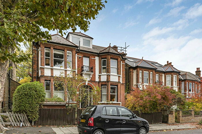 1 Bedroom Flat For Sale In Thornlaw Road, London, SE27