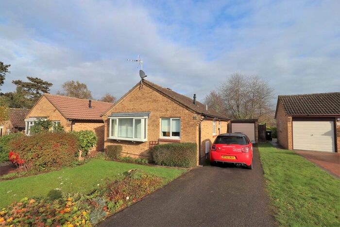 2 Bedroom Bungalow To Rent In Croft Close, Newent, Gloucestershire GL18