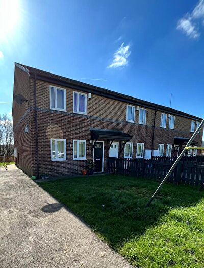 3 Bedroom Semi Detached House To Rent In Dane Hill Drive, Bradford, West Yorkshire, BD4