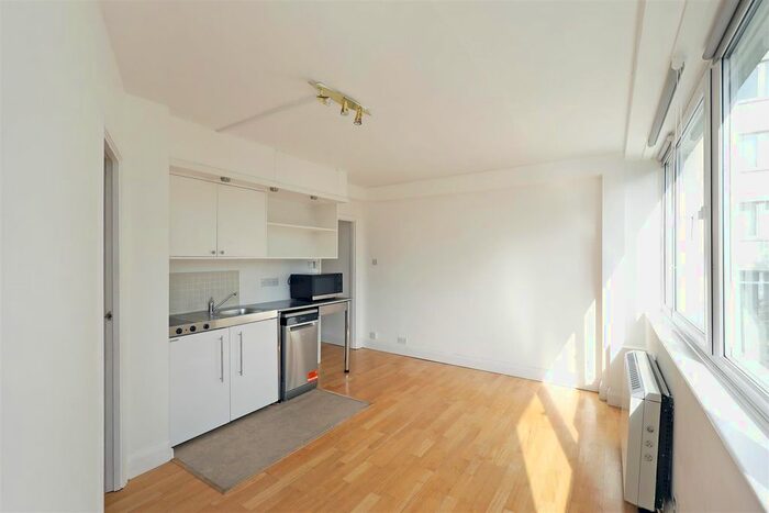 1 Bedroom Flat To Rent In Kersfield Road, London, SW15