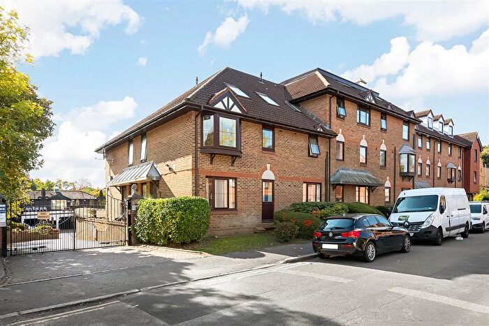 2 Bedroom Flat For Sale In French Apartments, Lansdowne Road, Purley, CR8