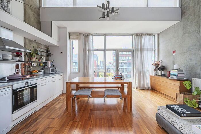 2 Bedroom Flat To Rent In Kingsland Road, Haggerston, London, E8