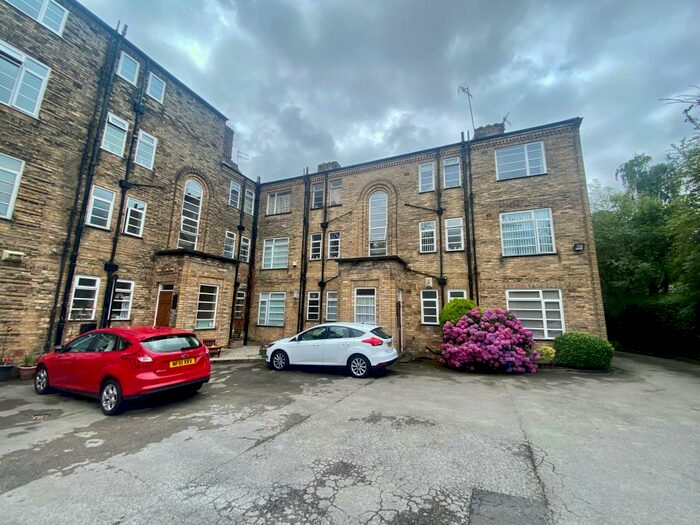 2 Bedroom Flat To Rent In Linnet House, L8