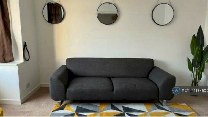 4 Bedroom Terraced House To Rent In Gloucester Road, Staple Hill, Bristol, BS16