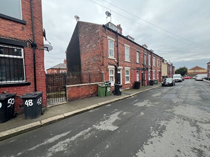2 Bedroom Terraced House To Rent In Glensdale Terrace, Leeds, West Yorkshire, LS9