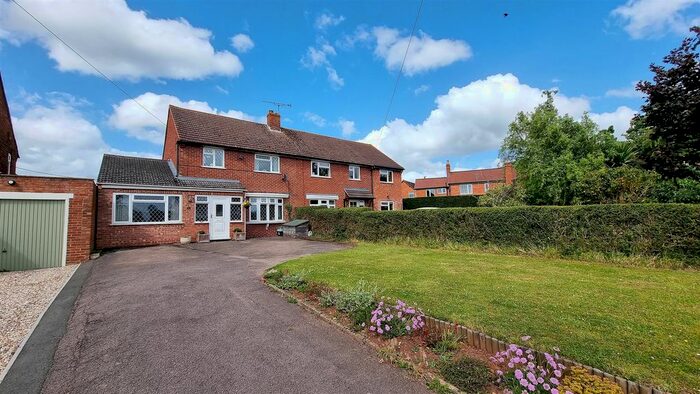 4 Bedroom Semi-Detached House To Rent In Corsend Road, Hartpury, Gloucester, GL19