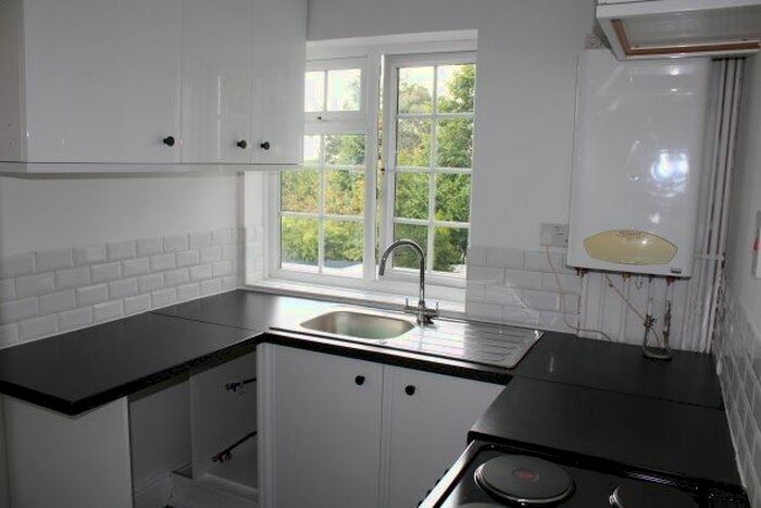 1 Bedroom Flat To Rent In Showell Green Lane, Sparkhill, Birmingham, B11