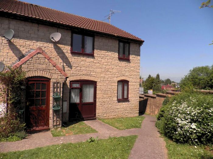 2 Bedroom Flat To Rent In Knights Court, Keyford, Frome, BA11