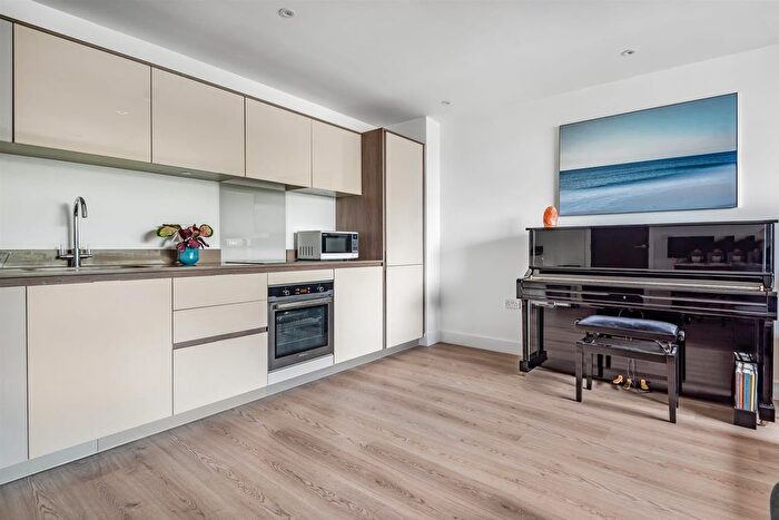 1 Bedroom Flat For Sale In London Road, Sevenoaks, TN13