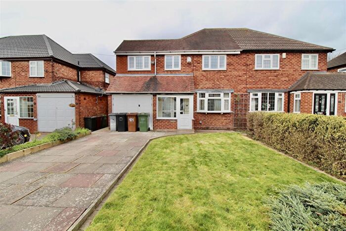 3 Bedroom Semi Detached House For Sale In Hazelhurst Road, Castle Bromwich, Birmingham, B36