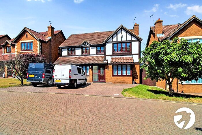 4 Bedroom Detached House To Rent In Bronte View, Gravesend, Kent, DA12