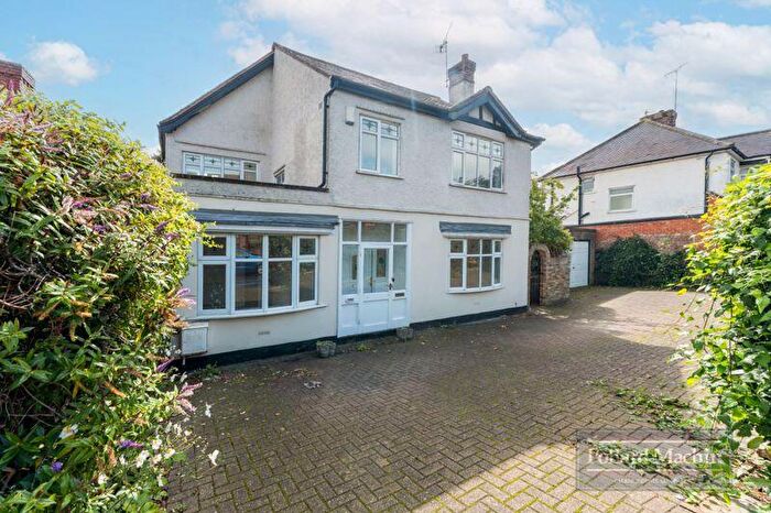 5 Bedroom Detached House For Sale In Addington Road, Selsdon, CR2