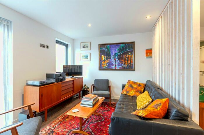 2 Bedroom Apartment To Rent In Braggs Lane, Bristol, BS2